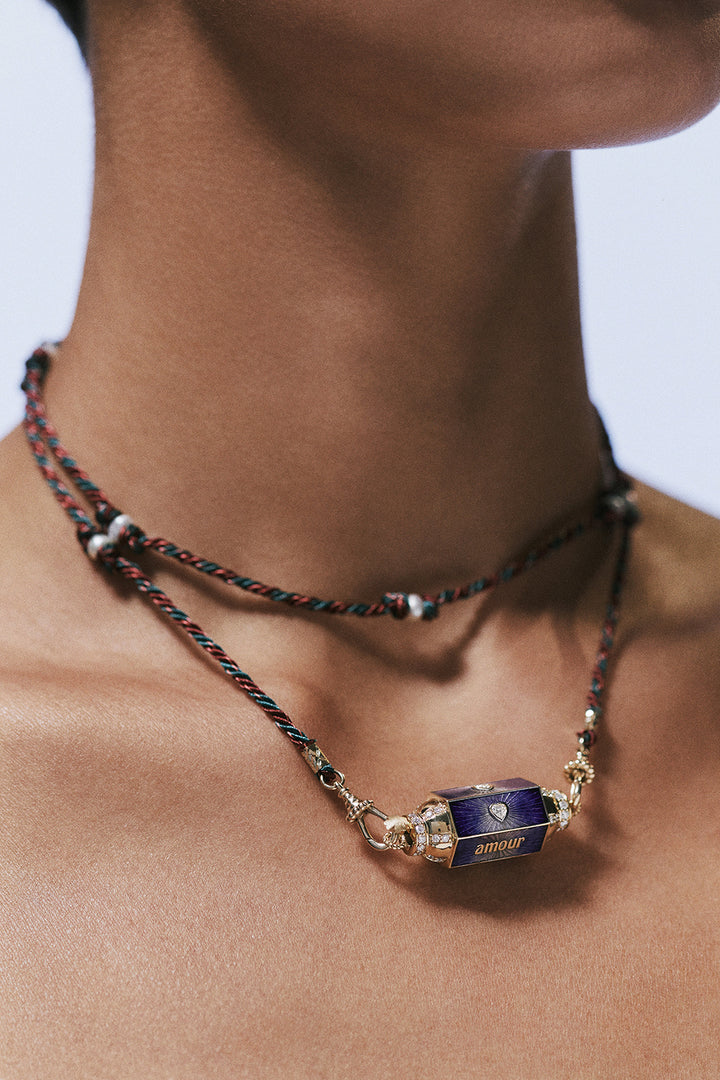 Amour toujours locket