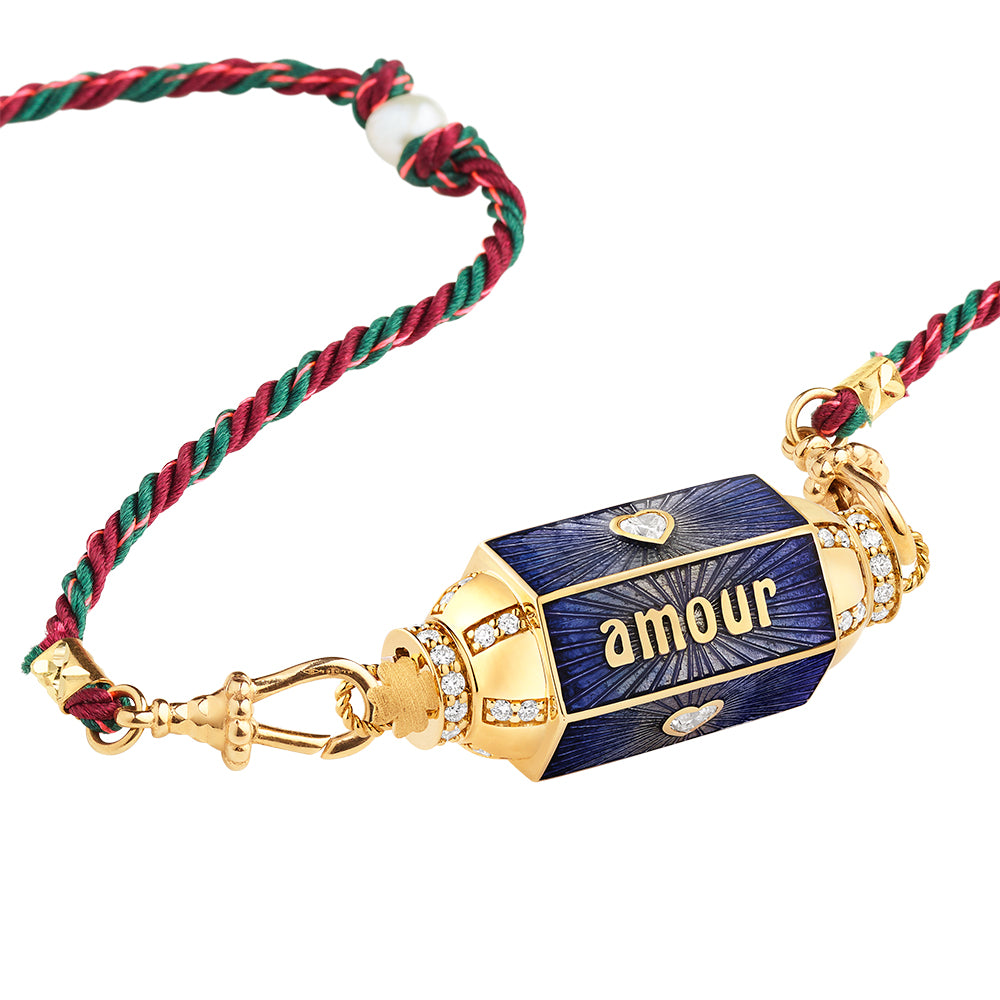 Amour toujours locket