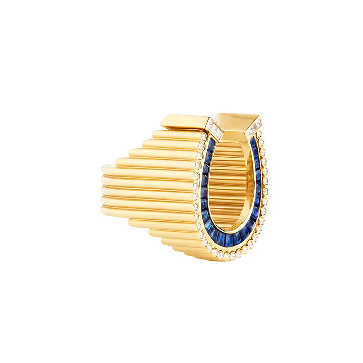 Horseshoe ring