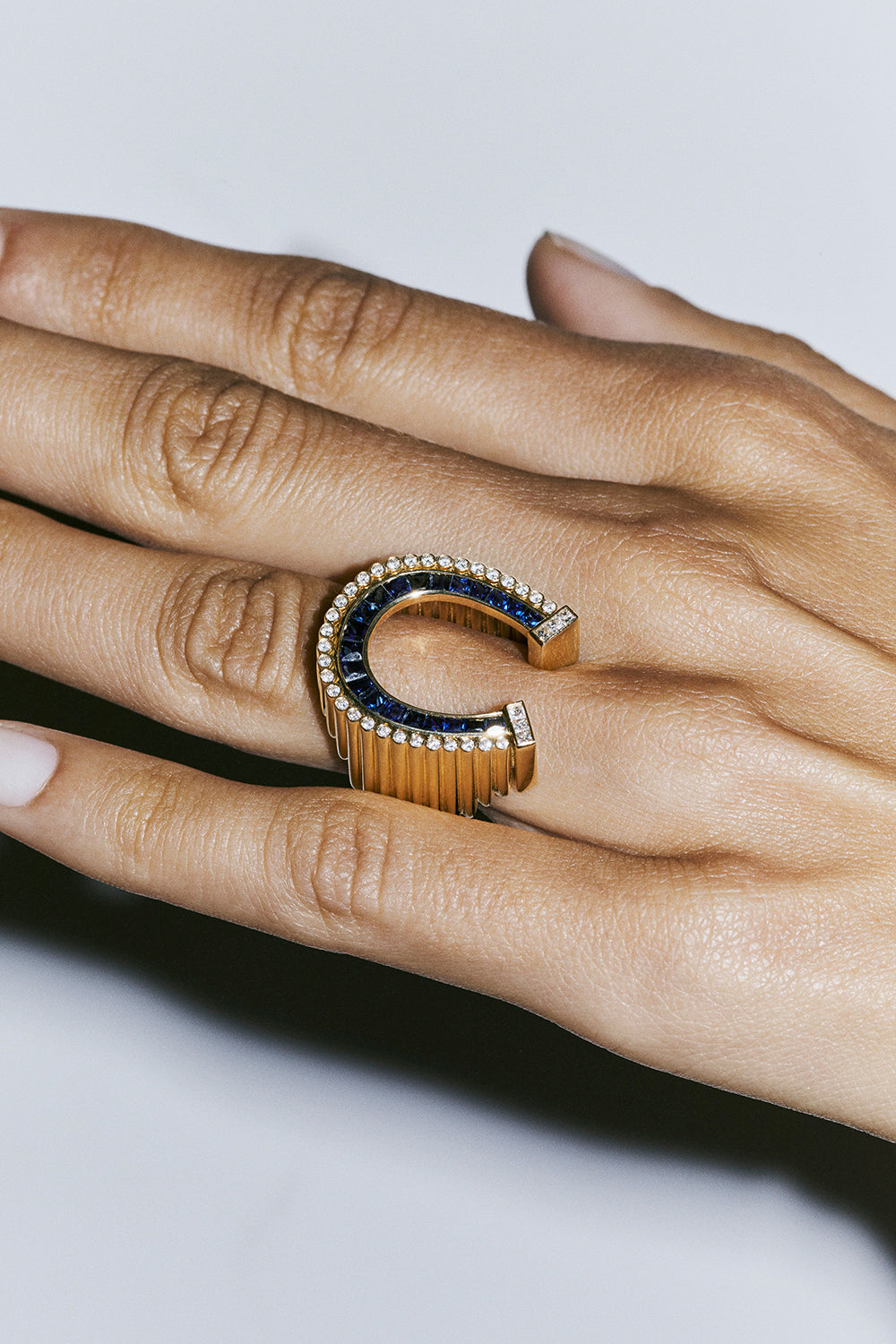 Horseshoe ring