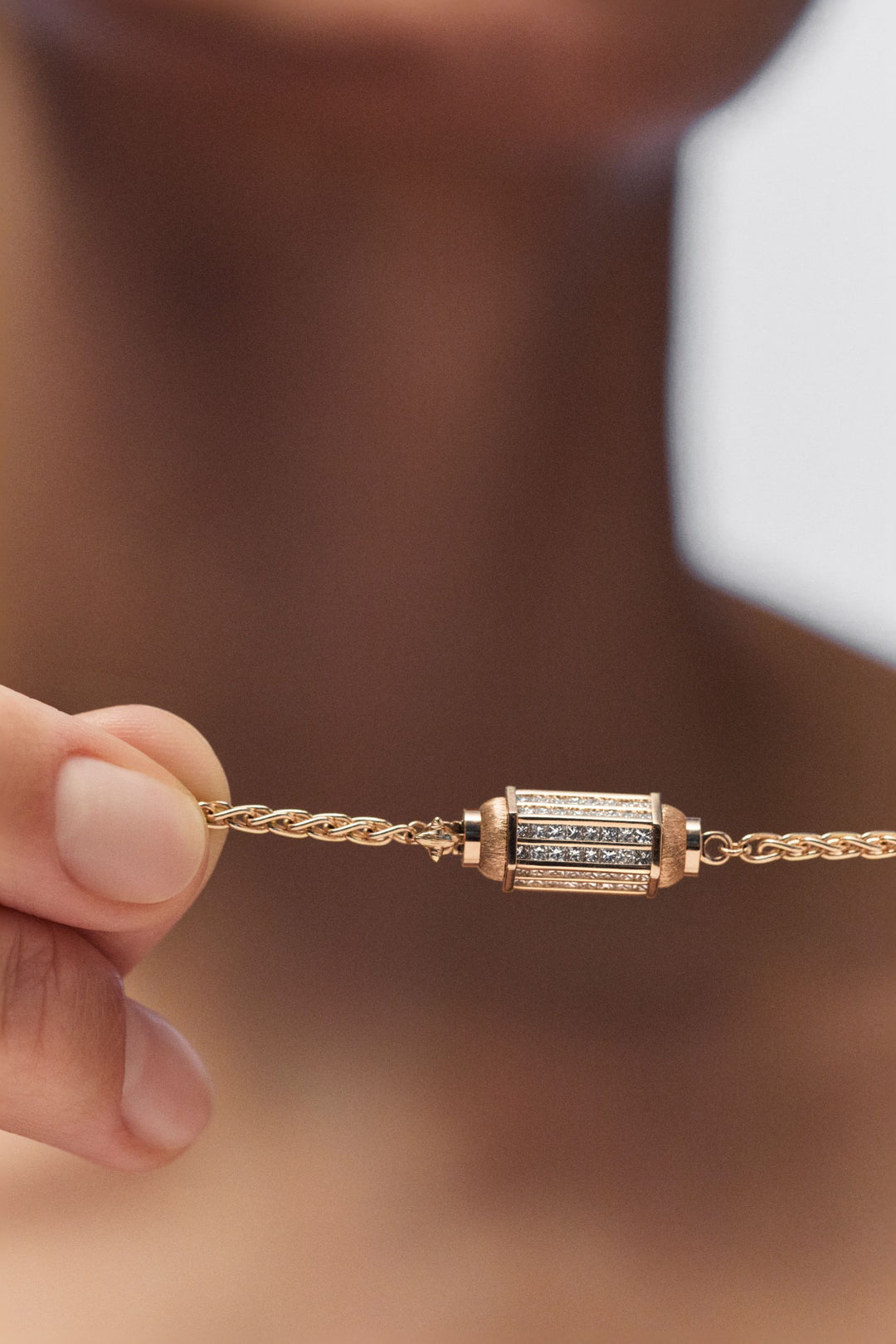YG 37cm diamonds pave micro coco necklace