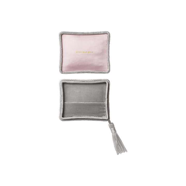 Velvet Colombe
